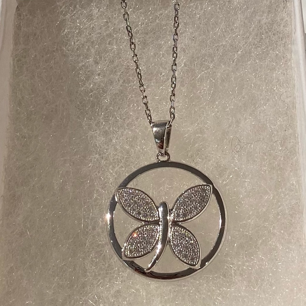 STERLING SILVER BUTTERFLY NECKLACE